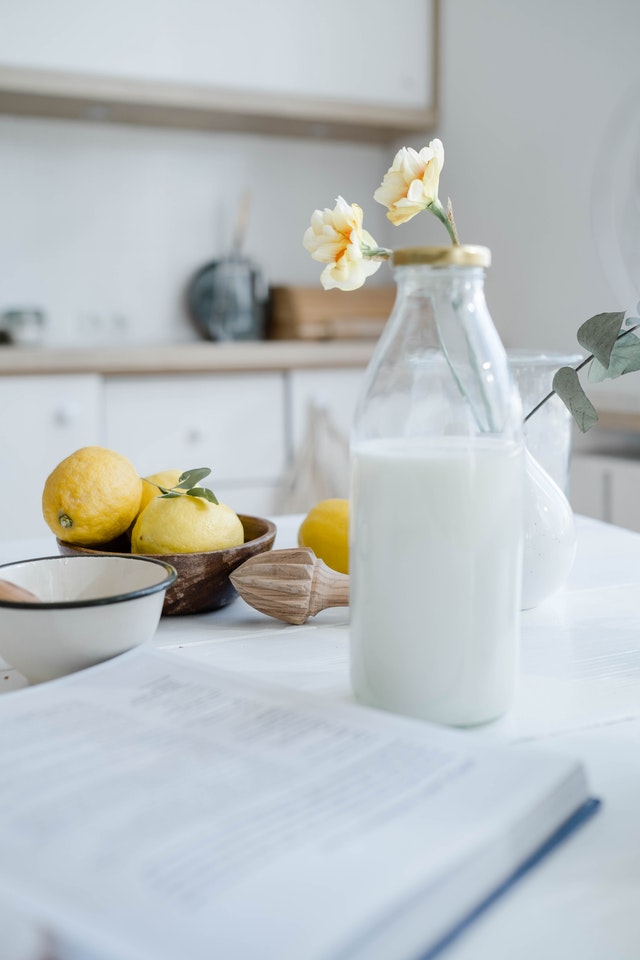 Pros and Cons of Plant-Based Milk | Organic Restaurants